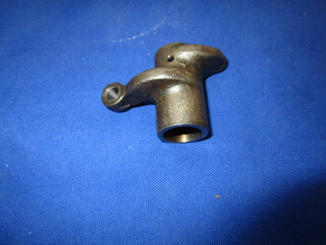 Schwinghebel Einlaß R24,25 und Einlaß  rechts  und Auslaß  links  R51/2 (NOS)