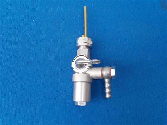 Benzinhahn R51/3,67/2,67/3,68 mit Wassersack,Y-Abgang M20x1