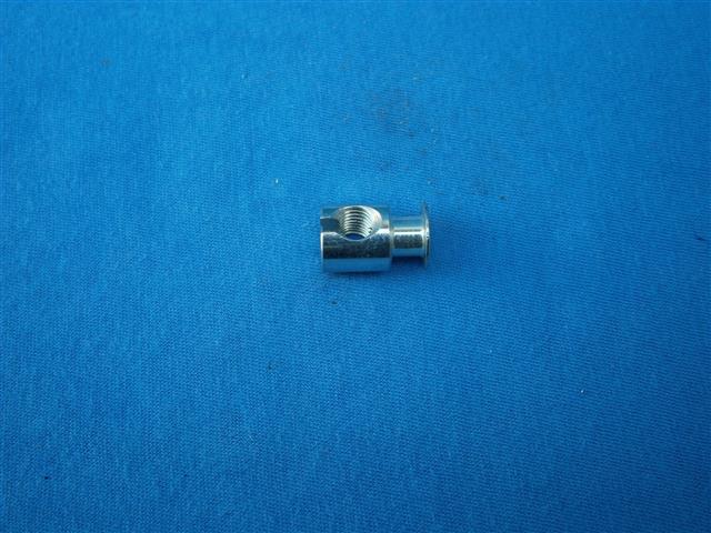 Bremskabelhalter an Bremsankerplatte  R25/3,26,27,27  (51/3,67/2,67/3,68 Duplex)