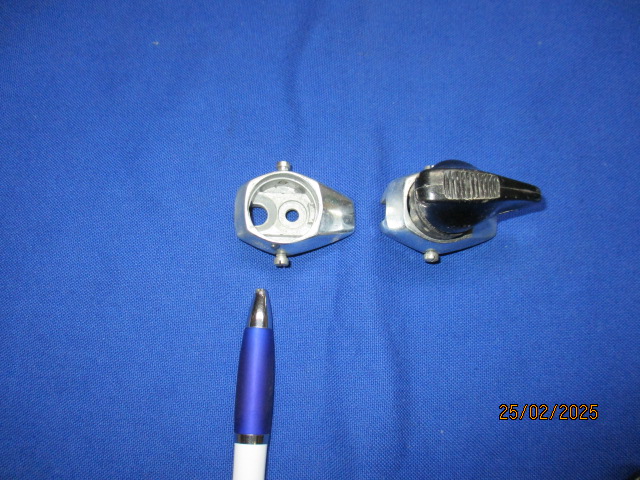 Schalteraufnahme Lenkermontage orig." MAGURA"  für  "Hella" Blinker- oder Abblendschalter links oder rechts verwendbar