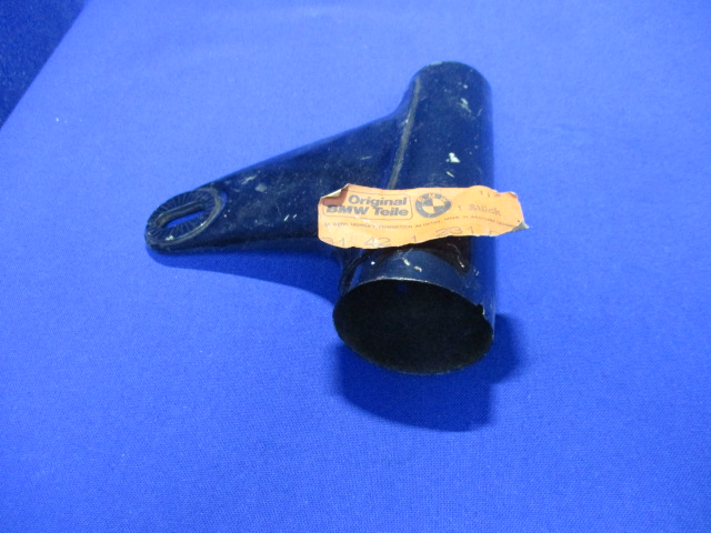 Scheinwerferhalter links 50/5,60/5,75/5 alter Lagerbestand, verkratzt