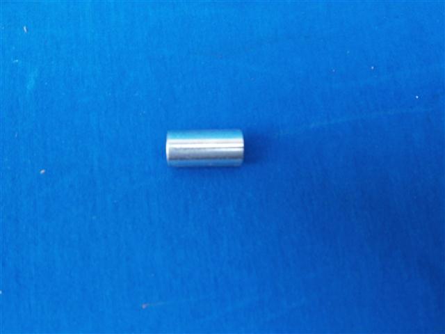 Abstandsrohr Motorbolzen vorn oben R25/3,26