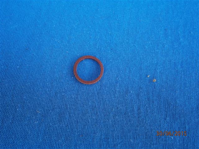  Dichtring Benzinhahn unten vor Winkelst&uuml;ck Benzinhahn orig. Everbest  R25/3,26,27,R51/3,67/2,67/3,68,50,50/2,60,60/2,69,69S,50/5-90S 
   