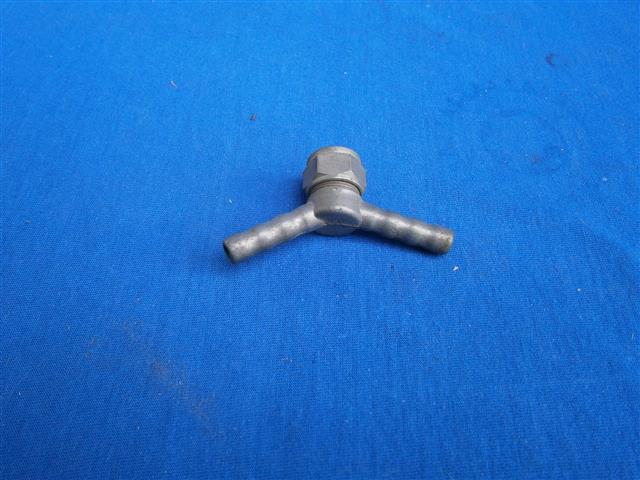 Schlauchanschluß orig. Everbest  R51/3,67,/2,67/3 mit Mutter gebraucht