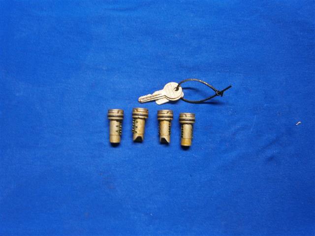 Schlössersatz City Koffer (4 stück) R65,80,100RT,RS 1985-1995 und K-Modelle (NOS)