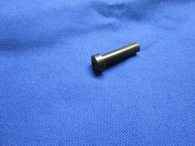 Schraube Zusatzinstrumentenbecher (Uhr, Voltmeter, Drehzahlmesser) Deckel unten (NOS)