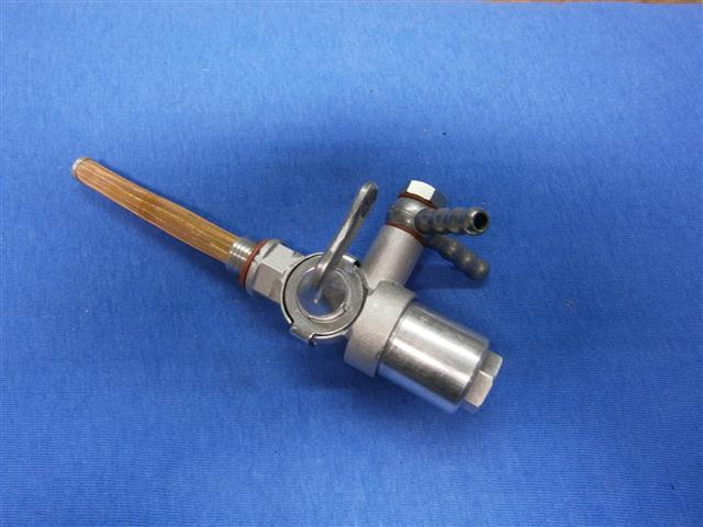 Benzinhahn R5,51,6,66,71 M14x1,5 mit Wassersack Y-Abgang